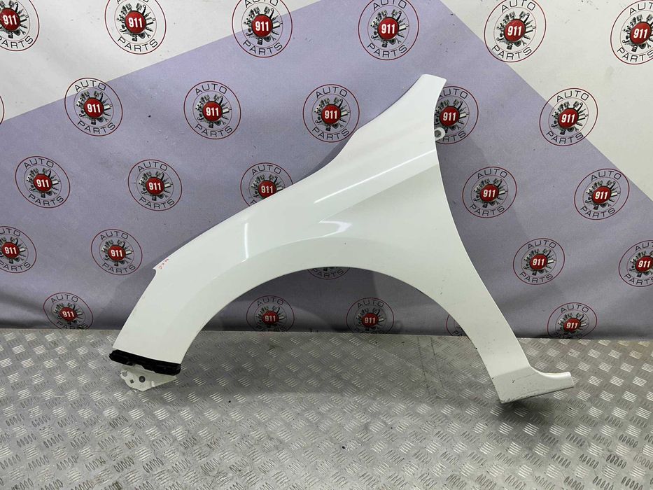 Крило переднє ліве для Honda Accord 13-17