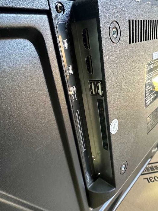 Широкоформатный LED телевизор с HDMI и audio 32 дюймов 2E 2E-32D3