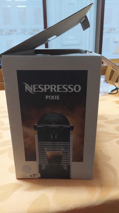 Nespresso Pixie Coffee Machine64751671838209120