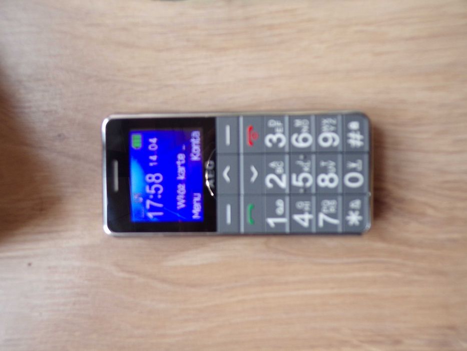 Telefon AEG duże cyfry, dla dziecka lub seniora
