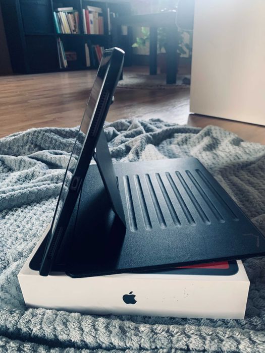 iPad Pro 12,9" (4 gen) 128GB + Apple Pencil, etui, 2x szkła - stan idealny