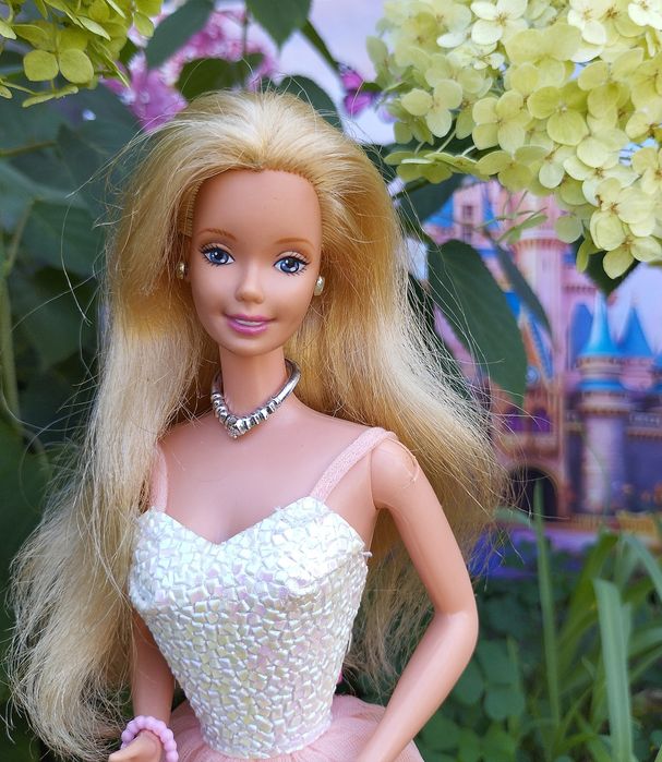 Барбі Маттел, Barbie