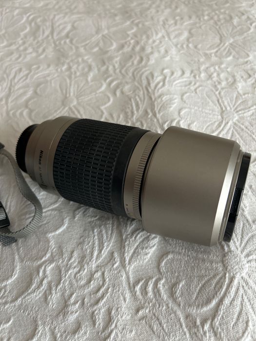 Nikon f65 analógica com duas lentes