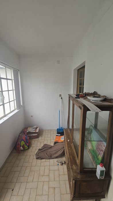 Moradia V3 com terreno.