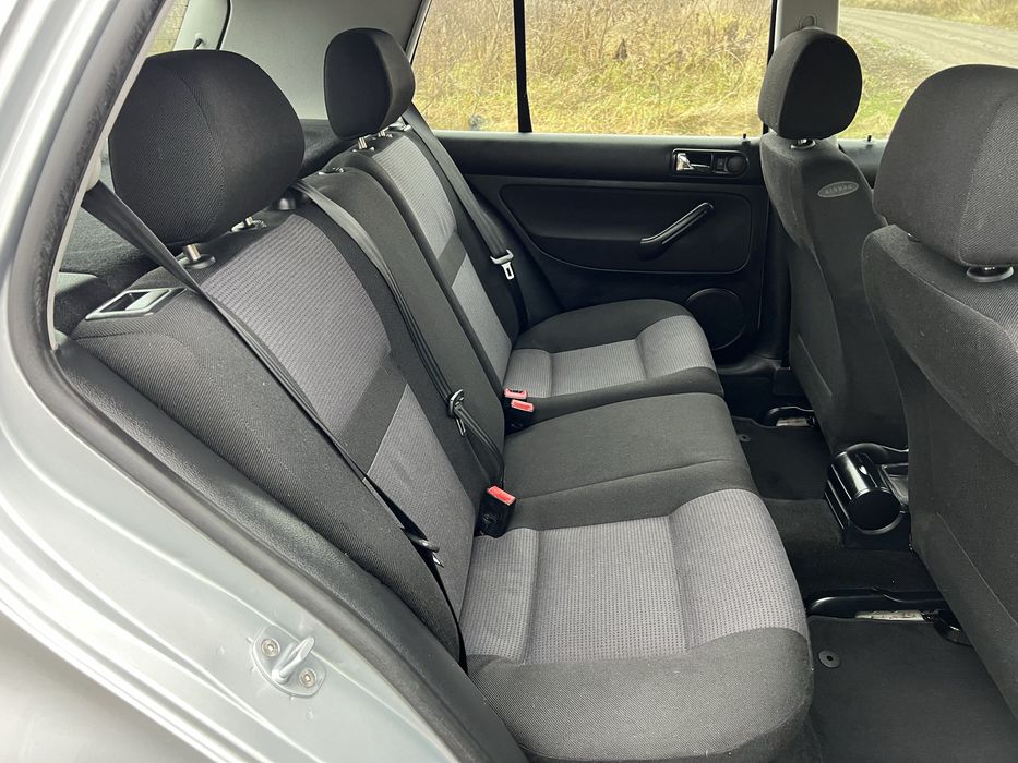 Продам VW Golf 1.6 бензин АВТОМАТ