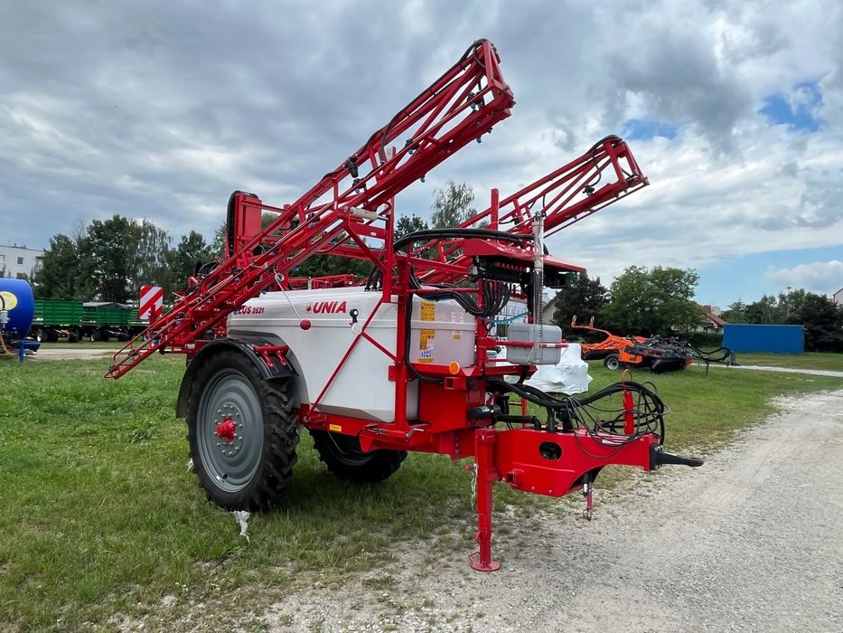 Unia Plus 2521  Opryskiwacz polowy Unia Plus 2521 Fabrycznie nowy