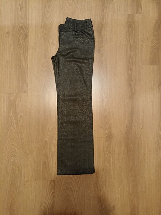 Віддам джинси, брюки