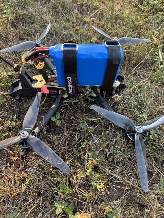 Продам FPV дрон 7" (з акумулятором)