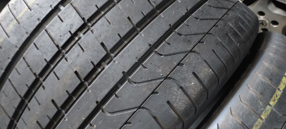 Pneus 355/25/21 pirelli semi novos
