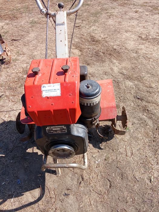 Moto enchada com motor Lombardini 10cv