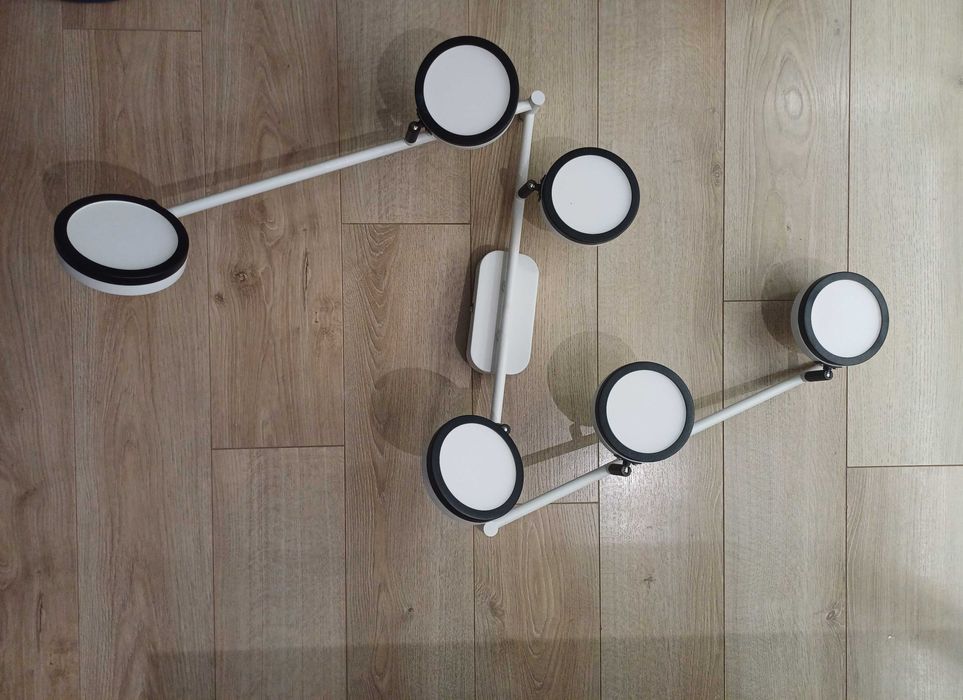 Super! Reflektor sufitowy marki Lindby