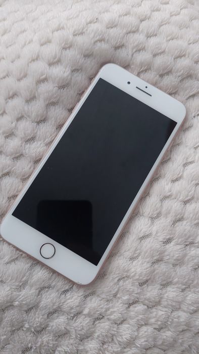 iPhone 8 plus 64 Гбт