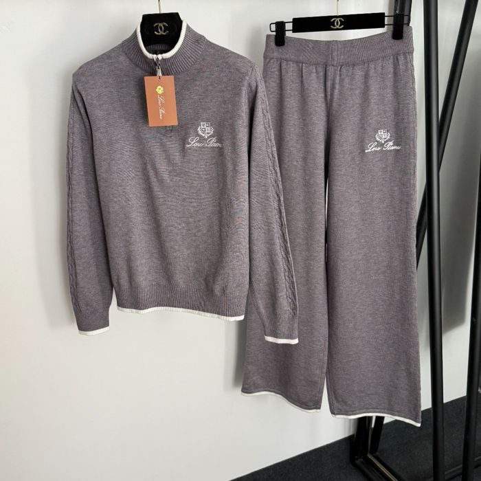 Вязаний костюм Lora Piano