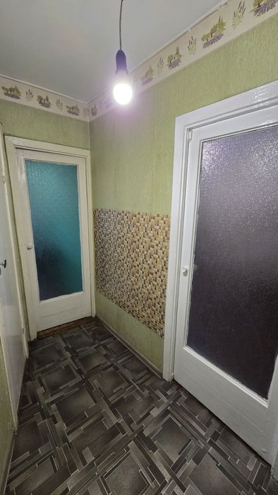 Хлебодарское, Продам квартиру 33 кв. Хрущёвка, 4 этаж, балкон