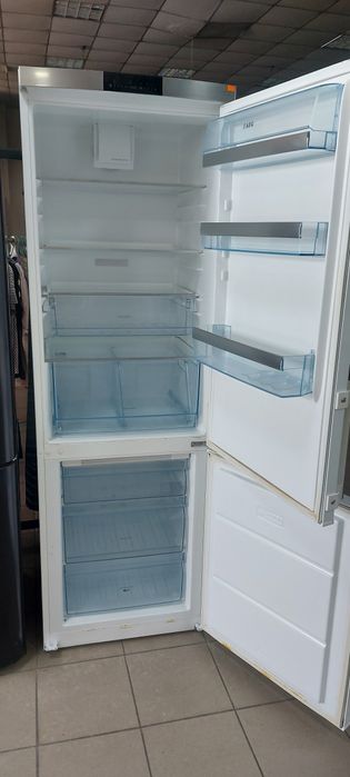 Холодильник AEG CBFF340EL