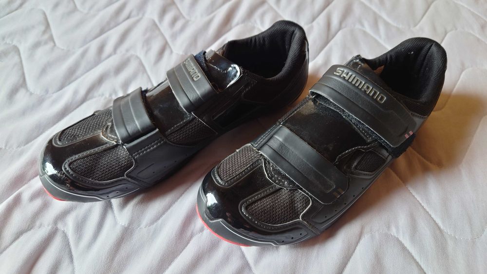 Buty szosowe Shimano R065