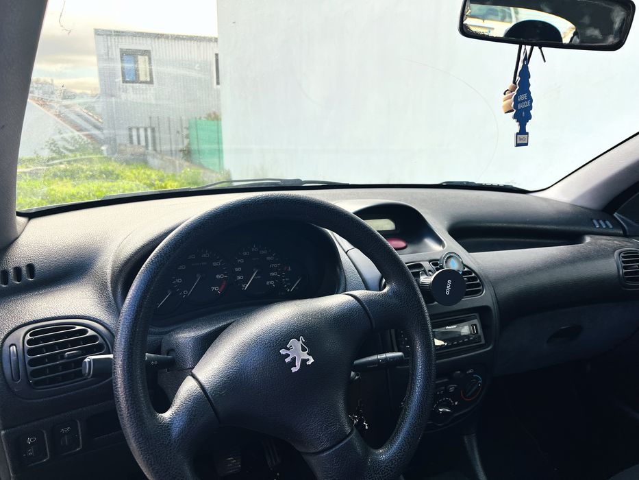Peugeot 206 1.4 | 1999 | 186.586 km — photo 5