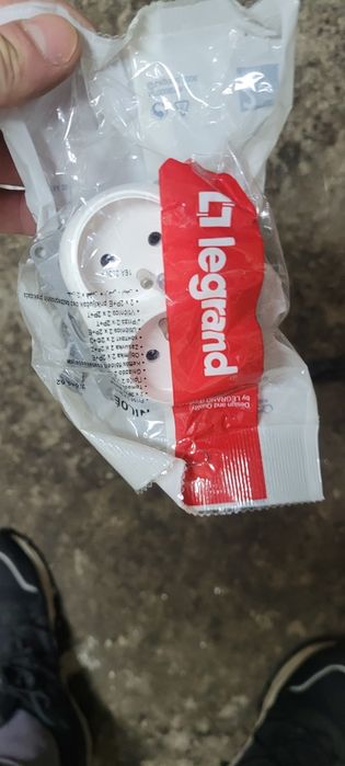 Lampy ,gniazdka  itp.