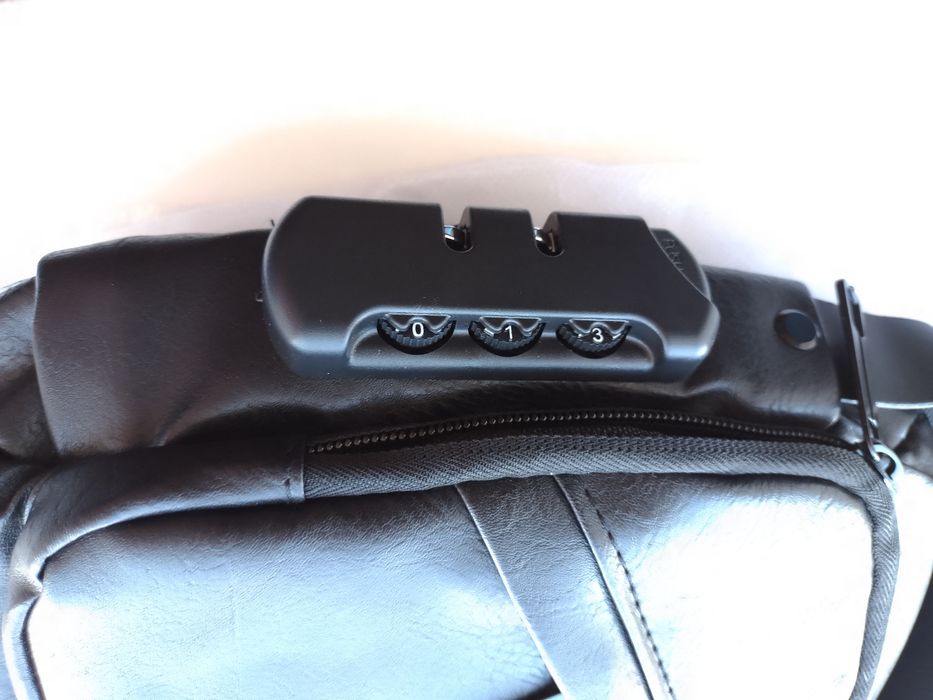 Сумка чоловіча XIO Fashion із USB зарядкою та кодовим замком