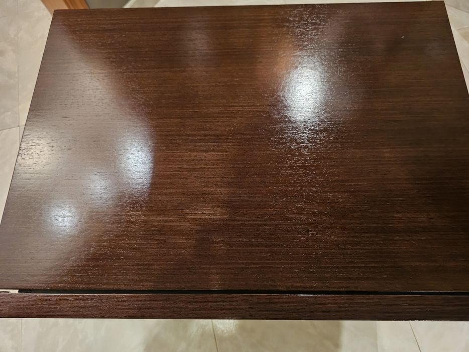 Cómoda e esoelho Wengue novo