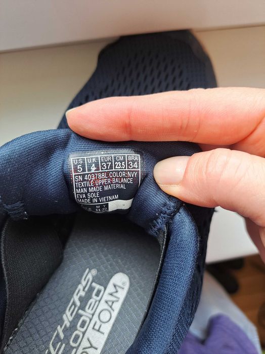 Кросівки Skechers 37 розмір