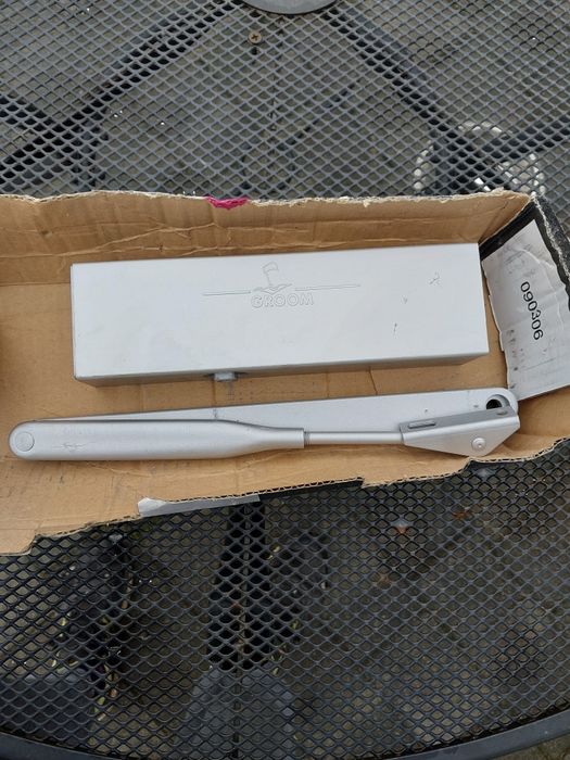 Samodomykacz GROM nowy