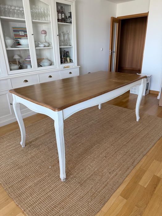 Mesa de sala de jantar
