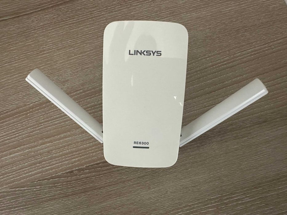 Wi-Fi рентранслятор (extender) LINKSYS RE6300