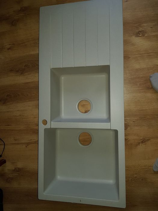 Мийка кухонна, гранітна, плюс весь комплект.