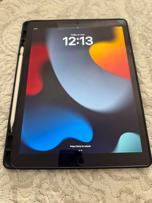 iPad Pro 12.9 256GB em excelente estado