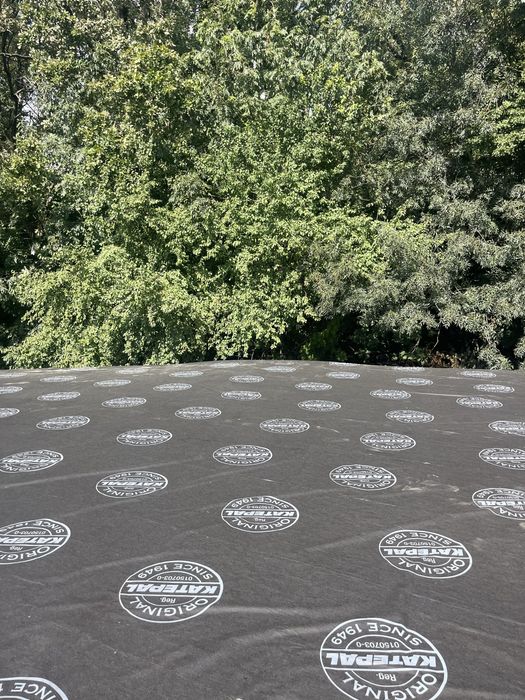 Є відновлення Ремонт кровли любой сложности. Балконы мягкая кровля