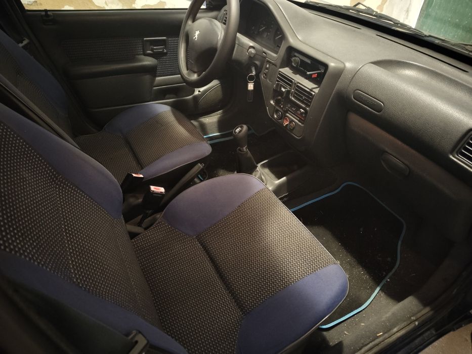 Peugeot 106 (1.0)