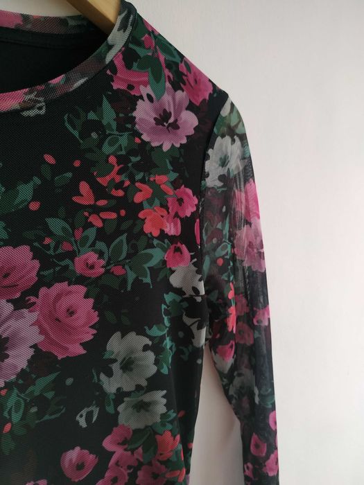 Sukienka Stradivarius print kwiaty siateczka - S