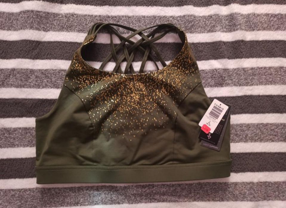 Спортивный топ от torrid active