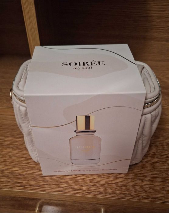 Perfume Soirée + mala - novo
