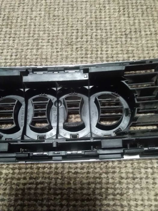 Продам решётку на Audi