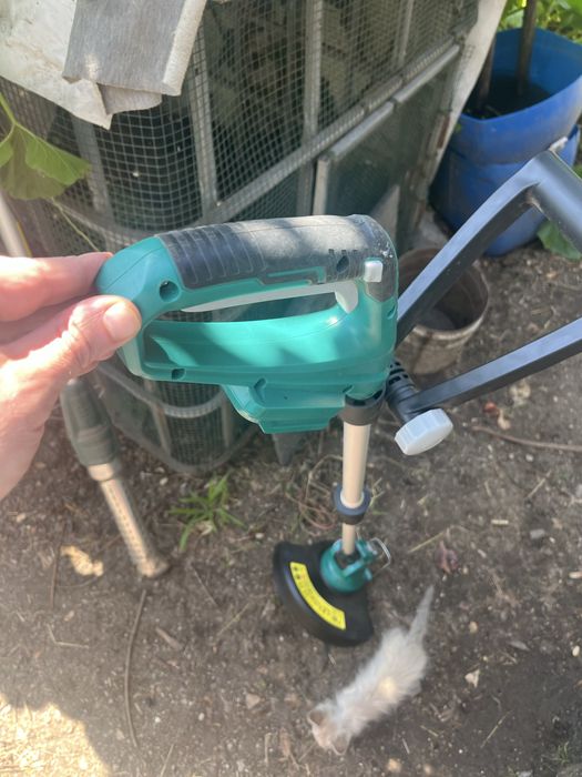 Aparador relva  20v a bateria