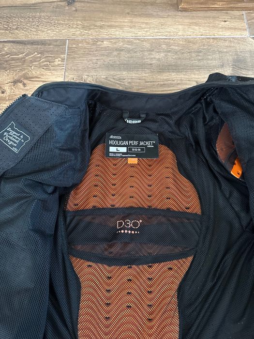 Мотокуртка Icon Hooligan Perf jacket