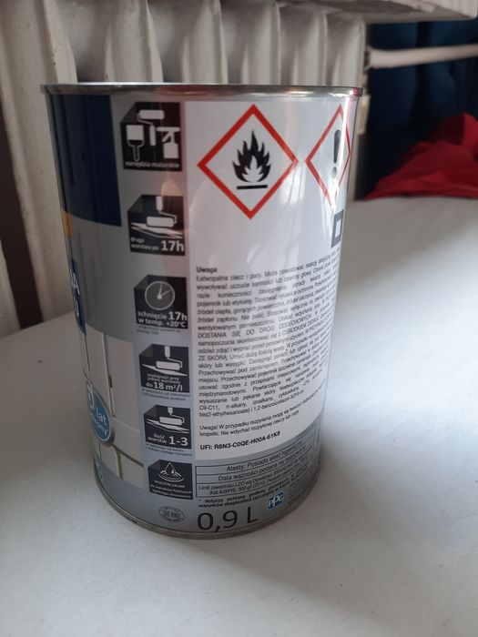 0,9L farby zielonej