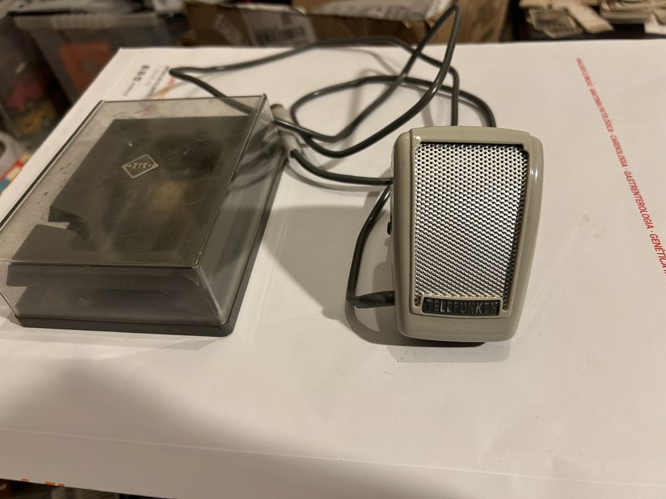 Microfone de mesa vintage anos 60 Telefunken