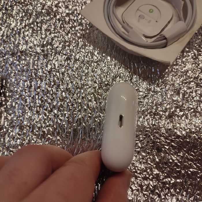Навушники Apple AirPods Pro A2084 , оригінал ,  ідеальний стан!!!