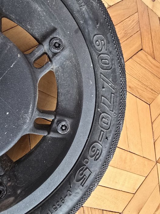 Ninebot Max G30 koło przednie Motus