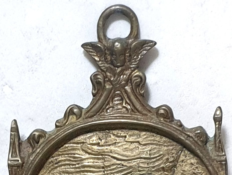 Antiga placa religiosa " A viagem para Jerusalém" em bronze