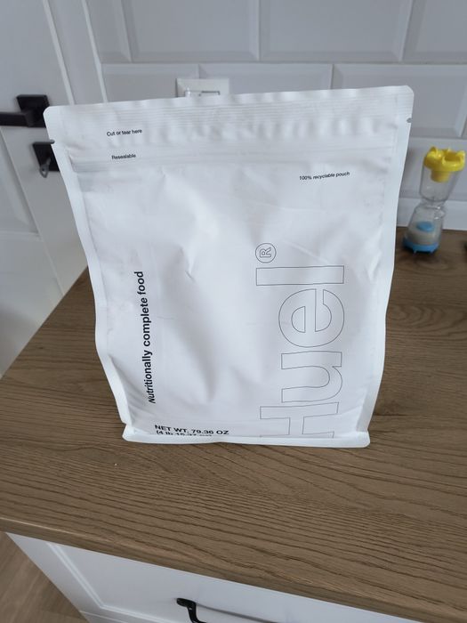 Huel Essential 2x Czekolada i 1x wanilia