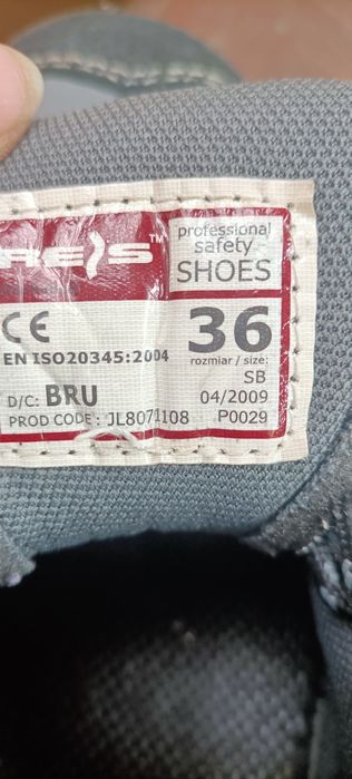 Nowe Buty obuwie robocze 36
