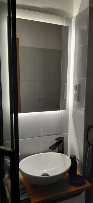 Lustro led podświetlane