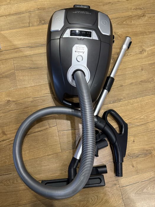 Odkurzacz tradycyjny Amica VM 7004 workowy NA GWARANCJI - długi kabel