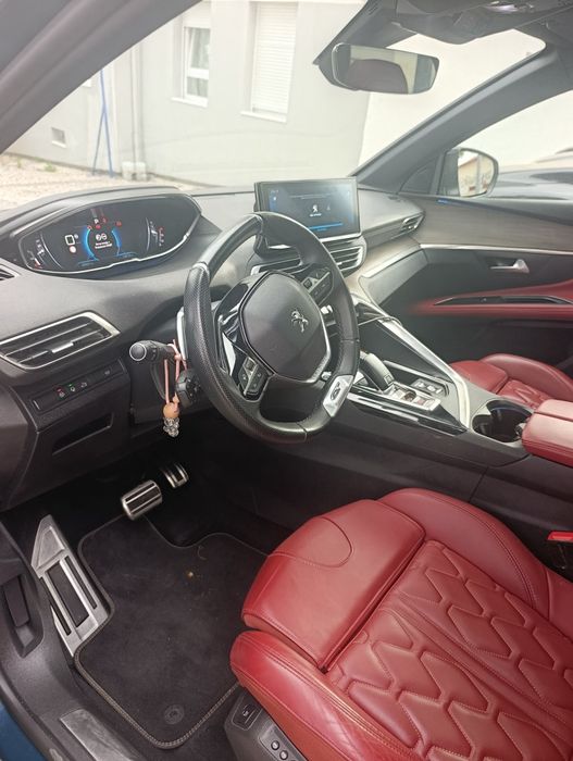 Peugeot 5008 GT a Gasolina – 7 Lugares – Full Extras – 28.000 km