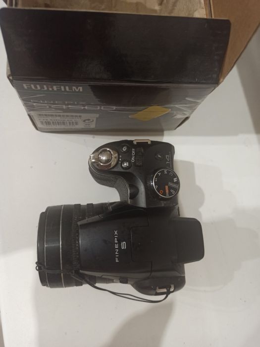 Продам фотоапарат Fujifilm s4500