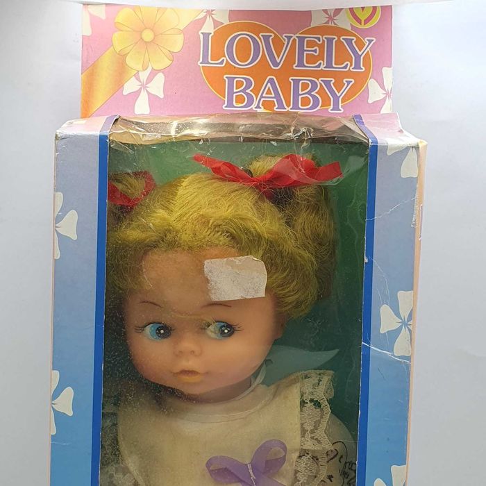 Boneca Vintage Lovely Baby com Olhos Pintados